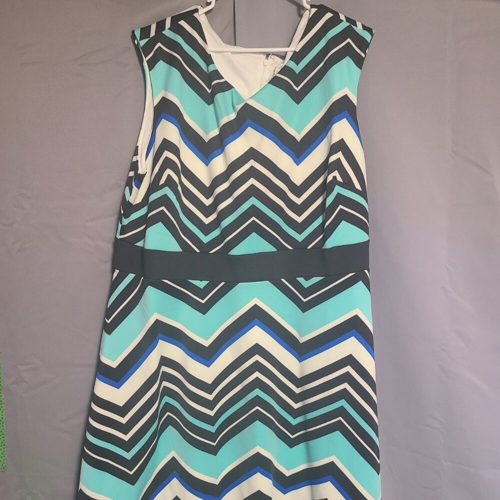 Knee length dress size 24W